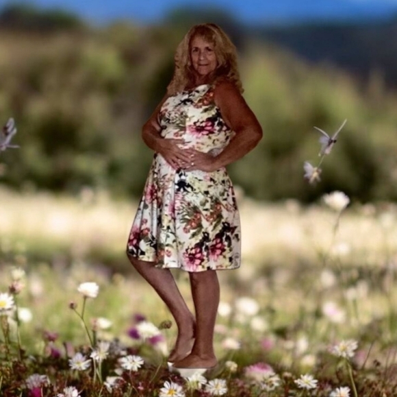 American living sleeveless dress beautiful flowers stretchy Red green ye… - Picture 2 of 16